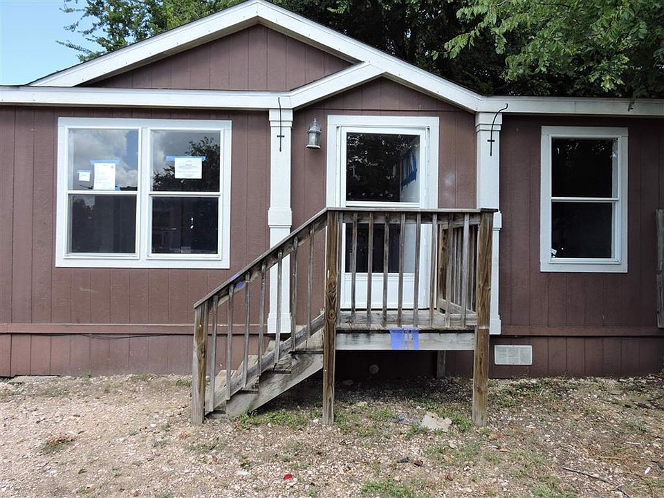 1st image of 404 Sheryl St