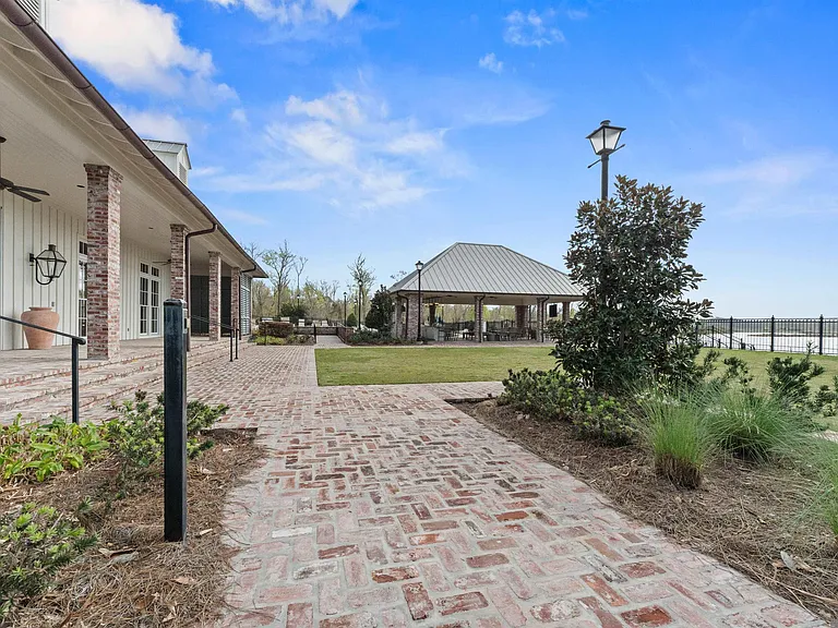 13820 Woody Creek Dr — Photo 38