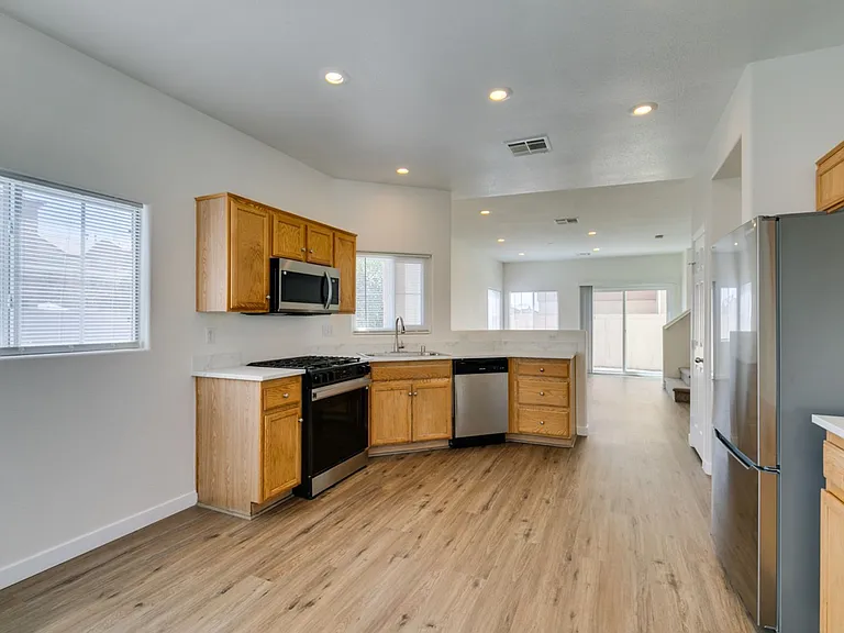 892 Blue Rosalie Pl — Photo 21