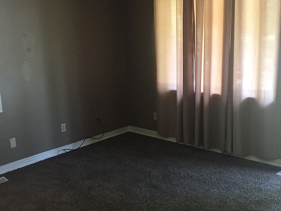 4th image of 155 Allen Ave
