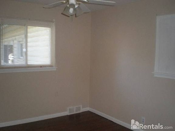5th image of 24310 Ithaca Ave