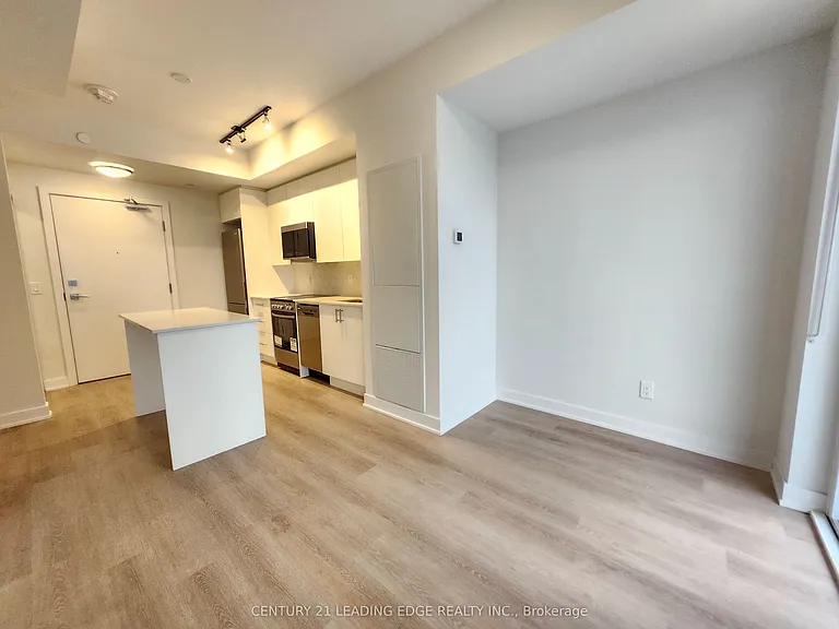 15 Ellerslie Ave #1004 — Photo 5