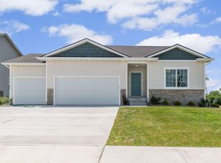 2804 SW Pleasant St, Ankeny, IA 50023