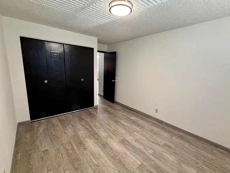 Cedar Terrace Apartments — Photo 10