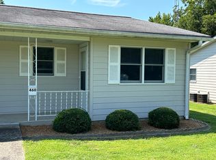 460 Methodist St, Carlyle, IL 62231