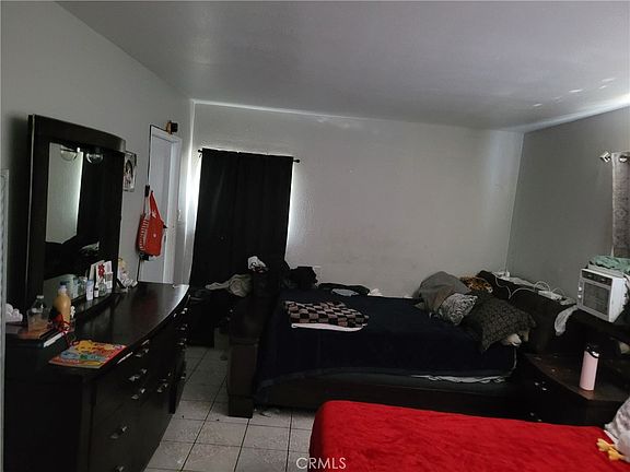 5th image of 17746 Merrill Ave
