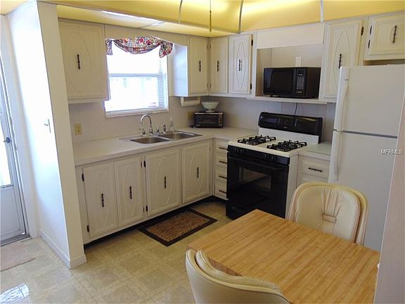 3rd image of 5287 81st St N APT 17