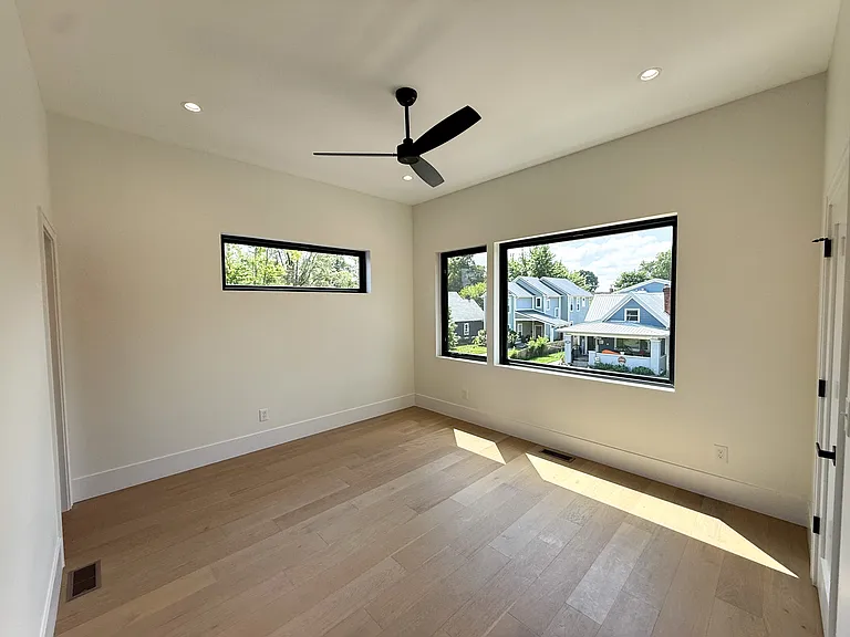 1448 Lexington Ave #A — Photo 11