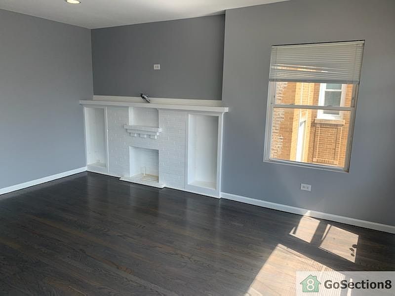 1st image of 8242 S Hermitage Ave #3