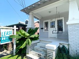 1613-1615 Burdette Street, 1615