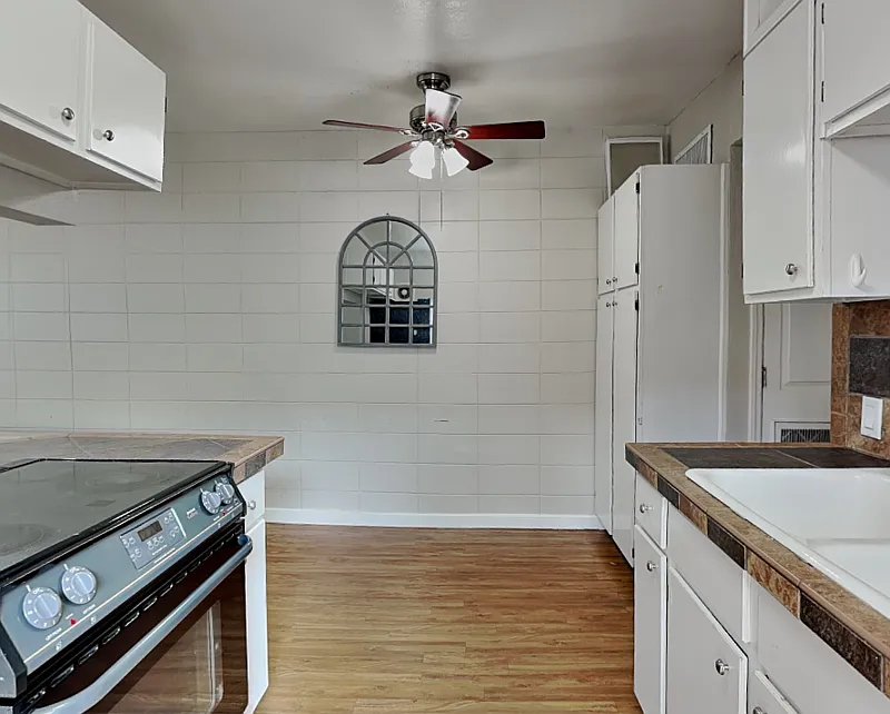 2 bed, 1.0 bath, 800 sqft, $1,699 — Photo 4
