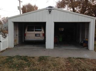 205 E 2nd St, Glasco, KS 67445
