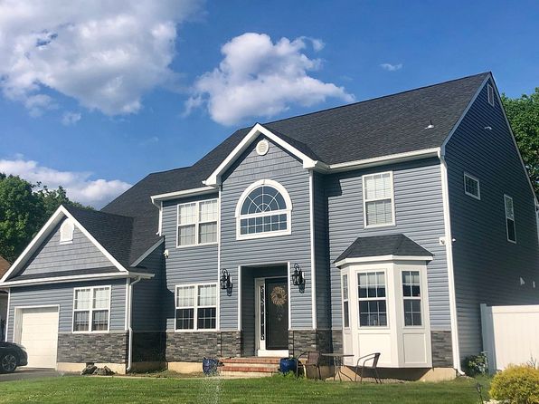 461 Duke Ct