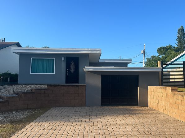 1207 Riverbreeze Blvd