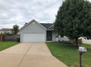 310 Condor Dr, Winfield, MO 63389