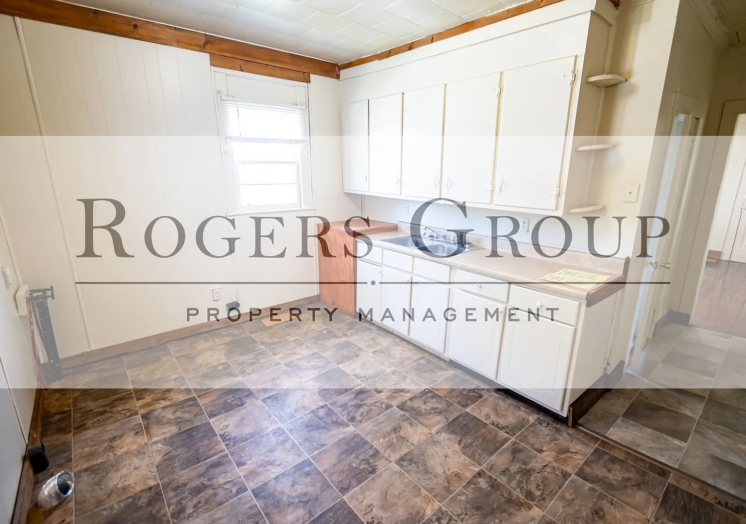 2 bed, 1.0 bath, 728 sqft, $595 — Photo 2