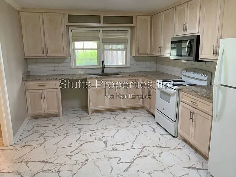 906 King Ave — Photo 19