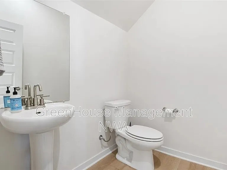 4813 Triangle St — Photo 15