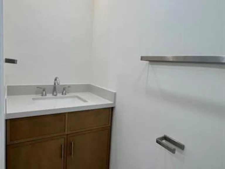 2801 N 34th Ave #16A — Photo 12
