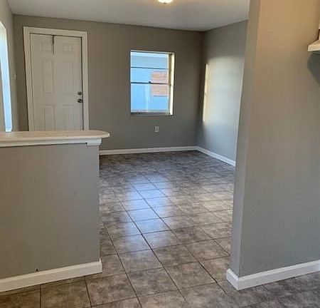2nd image of 621 NW 5th Ave #6
