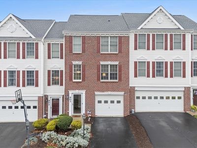 903 Raymond Dr N, Oakdale, PA, 15071