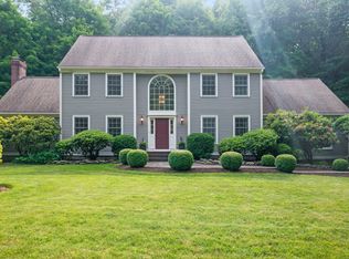 100 Boggs Hill Rd, Newtown, CT 06470