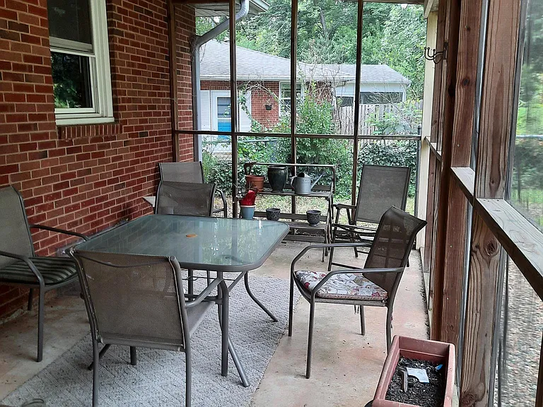 covered patio
