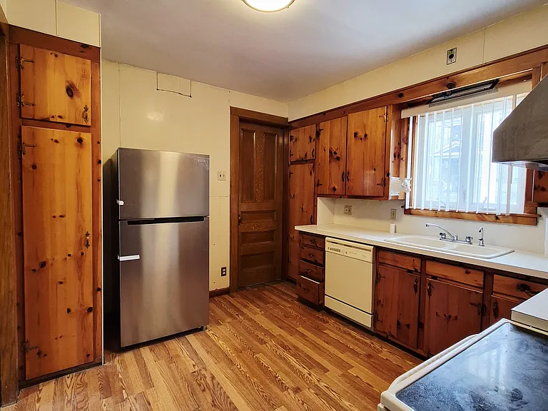 109 Salem Ave #1 — Photo 10