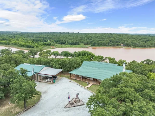 65 Cortez Dr, Nocona, TX 76255