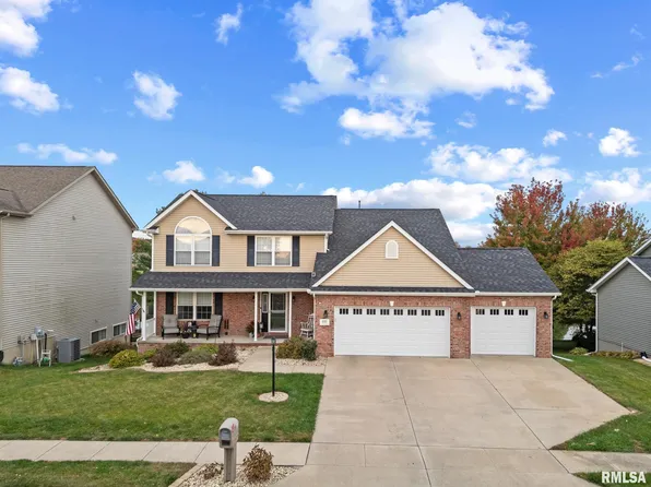 833 Stonebridge Dr, Metamora, IL 61548