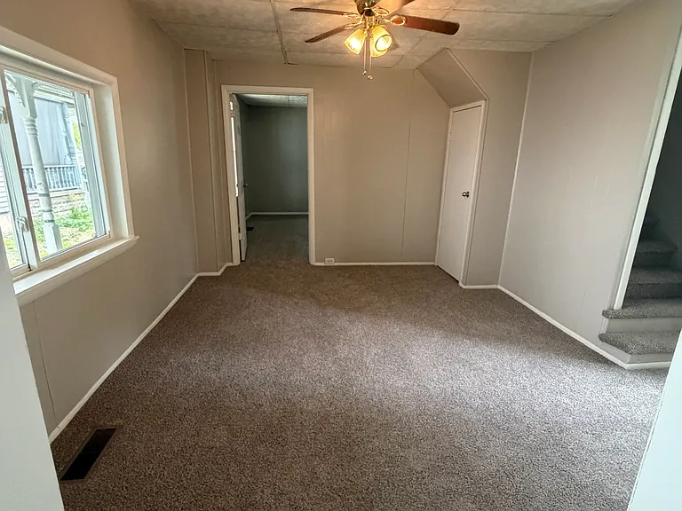 446 W Canal St — Photo 15