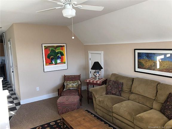 5th image of 63 Howard Ave Unit 3