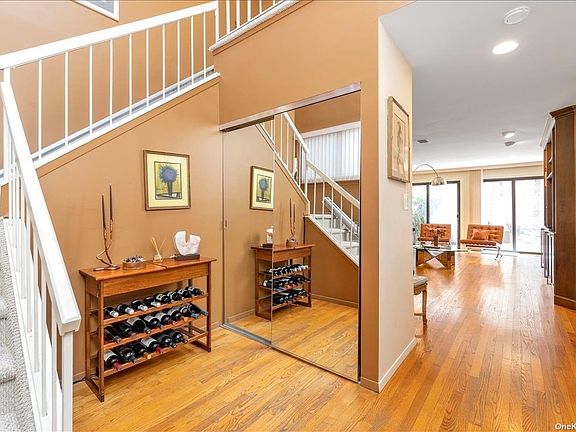 3rd image of 20 Northgate Cir #20