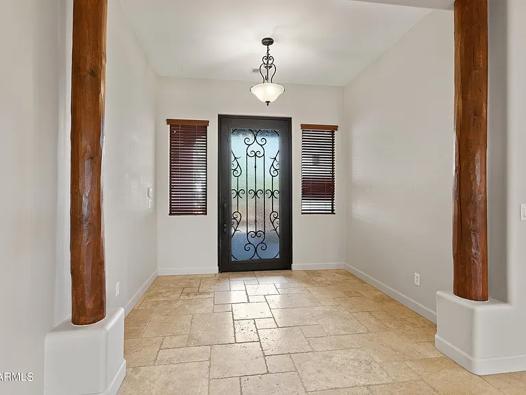 5559 E El Sendero Dr — Photo 4