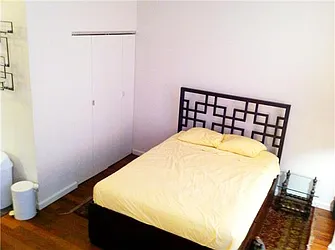 Rented by R New York