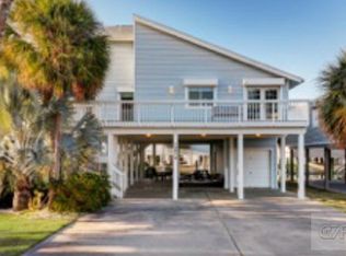 13812 Doubloon Ave, Galveston, TX 77554