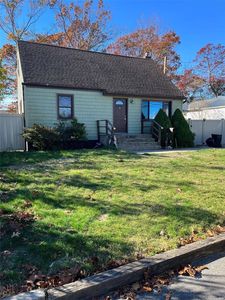 455 N Hamilton Avenue, Lindenhurst, NY, 11757