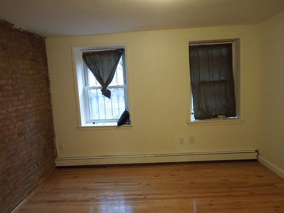 4th image of 12 Mac Donough St #1