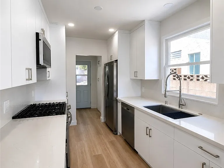 5009 Catalon Ave — Photo 8