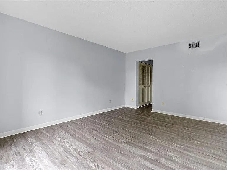 8203 Sun Spring Cir #62 — Photo 11