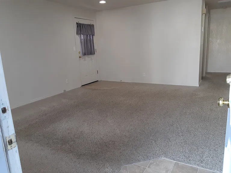 4351 W Rose Hill Ct — Photo 6