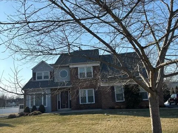 327 Sonnet Ln, Collegeville, PA 19426