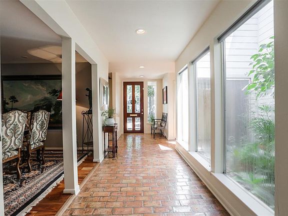 4th image of 10215 Del Monte Dr