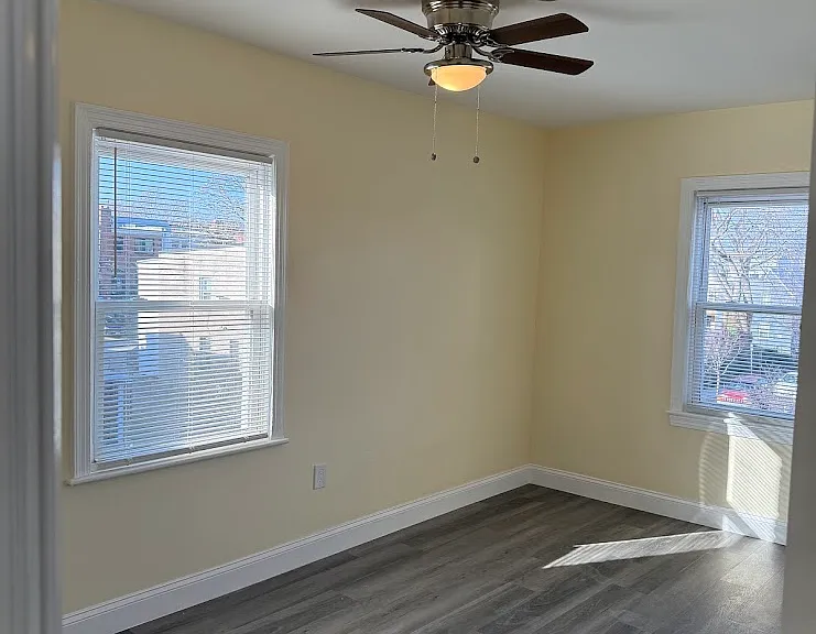 1820 C St NE #2 — Photo 12
