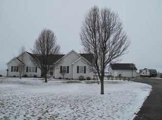 7105 Danville Rd NE, Bloomingburg, OH 43106