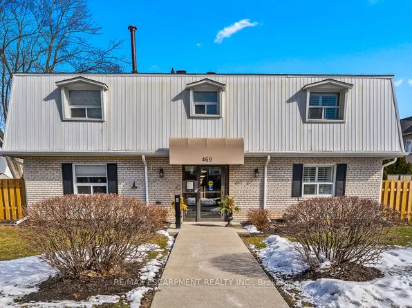 469 Claridge Rd #5, Burlington, ON L7N 2S1