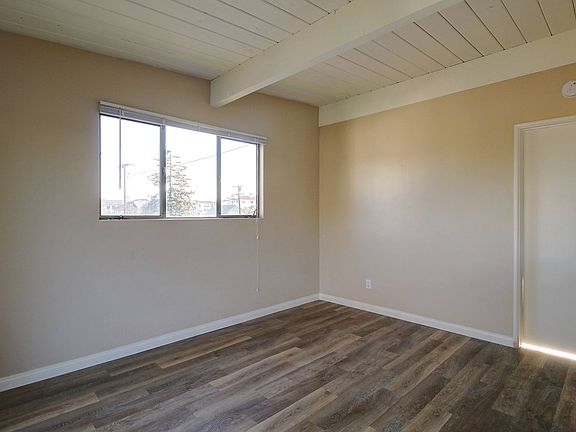 5th image of 1114 Garden St #12