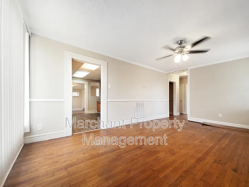 4 bed, 2.0 bath, 1144 sqft, $1,595 — Photo 3