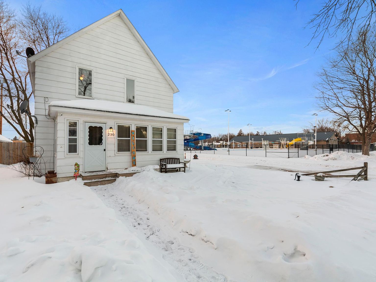 230 Willow St S, Belle Plaine, MN 56011 Zillow