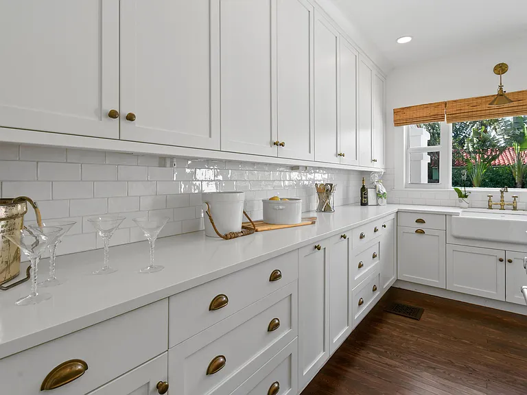 300 Buckingham Rd — Photo 22